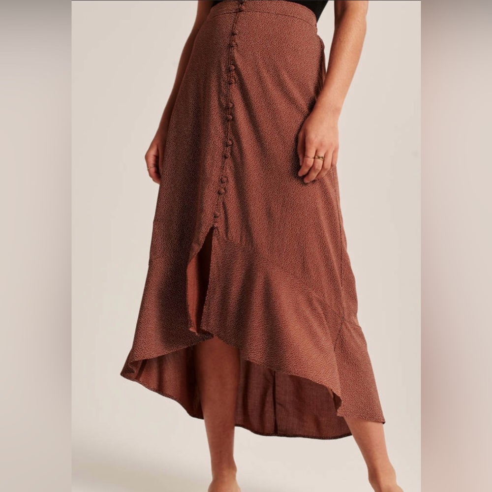 Abercrombie Swiss Dot Hi/lo midi skirt